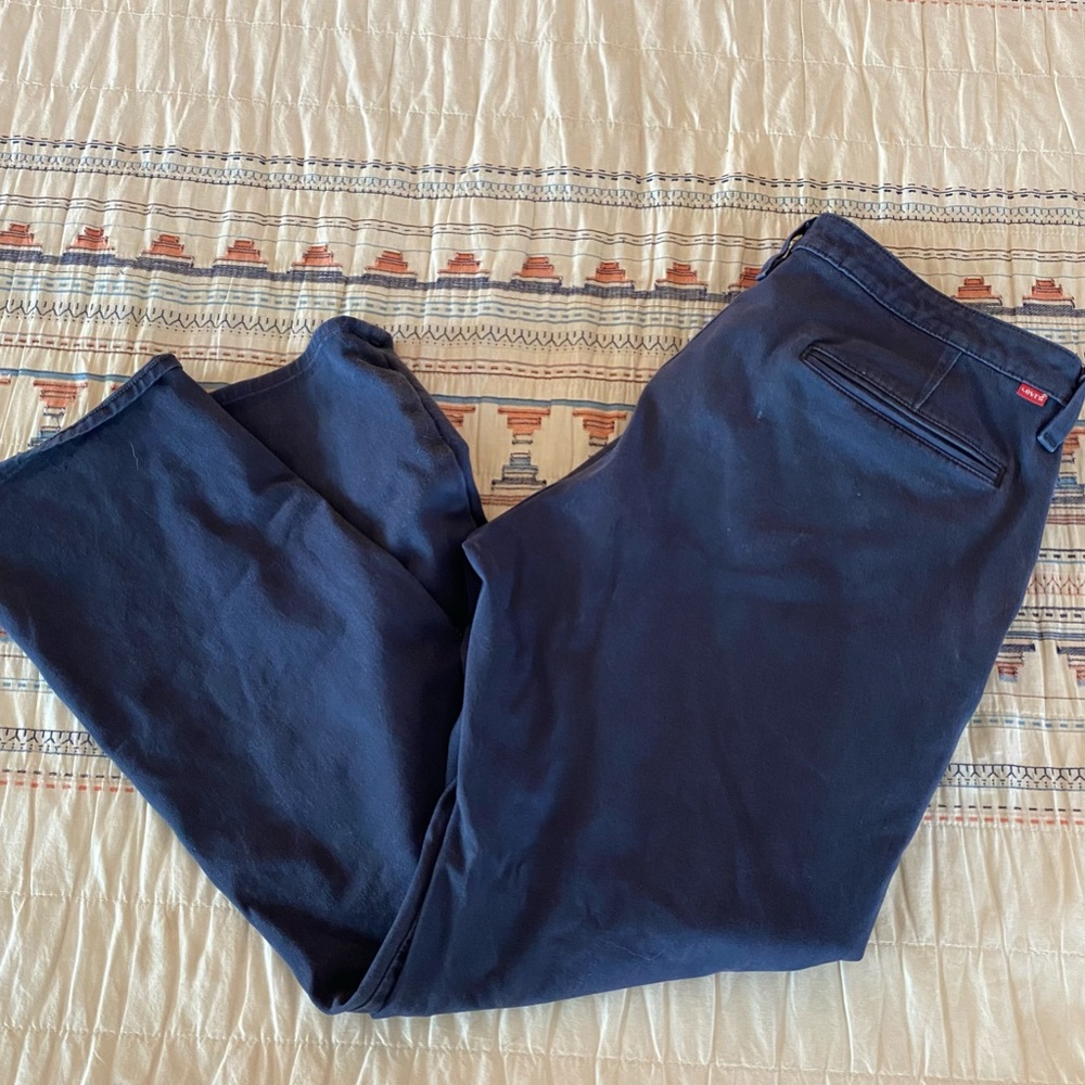 Levi’s Commuter Chinos